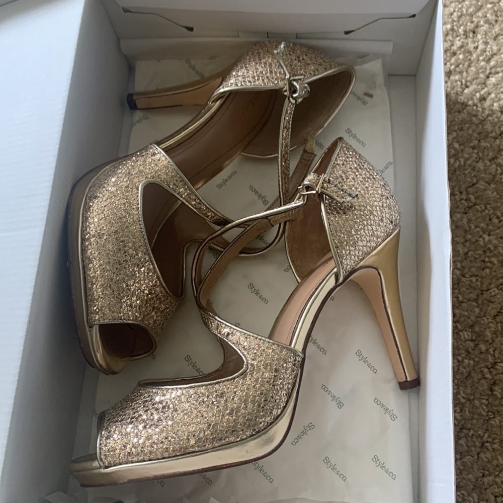 Style & Co. Platform Sparkle Gold Heels